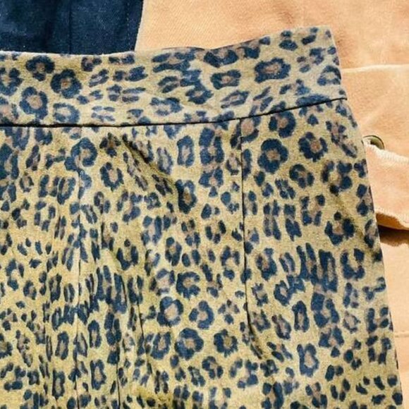 Leopard Print A-Line Mini Skirt - Picture 2 of 3